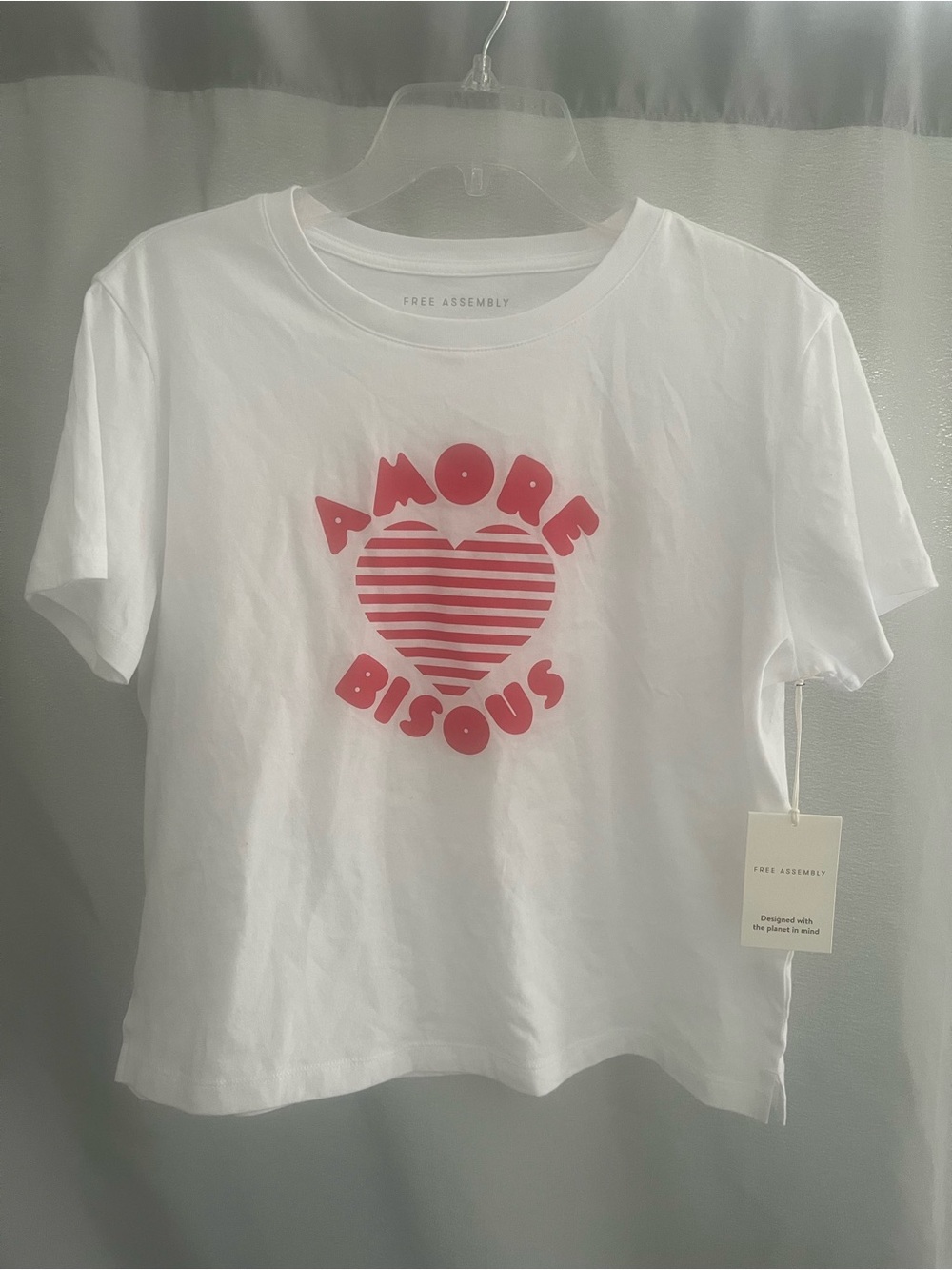 Free Assembly White Short Sleeve Tee with Pink 'Amore Bisous' Heart Graphic